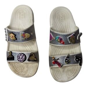 Crocs White/Silver Classic Sandals With Taylor Swift Jibits. Size 8.